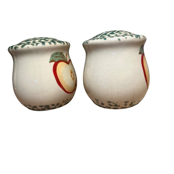 VINTAGE POTTERY GREEN SPONGE DESIGN ON TOP RED APPLE SALT AND PEPPER SHAKERS - Picture 10 of 12
